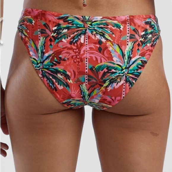 NWOT Maaji reversible bikini bottom in size M, liner still in place - Picture 3 of 10